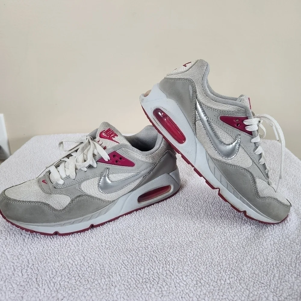 Nike Air Max Correlates - fuchsia silver grey white size 8.5